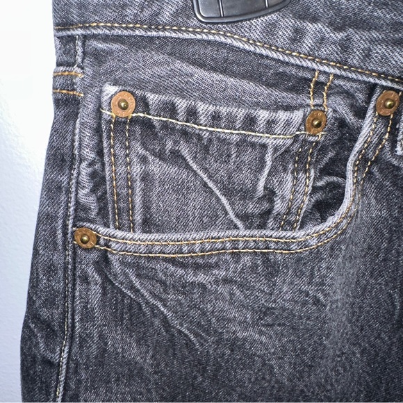 Levi’s 501 Denim Shorts Size 34 Waist Cut Off Dark Wash Button Fly - Picture 5 of 11